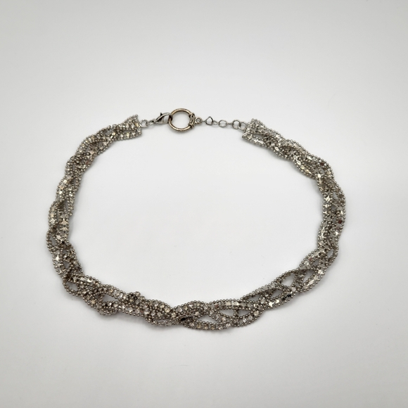 Sophisticated Silver Twisted Necklace - Picture 4 of 7